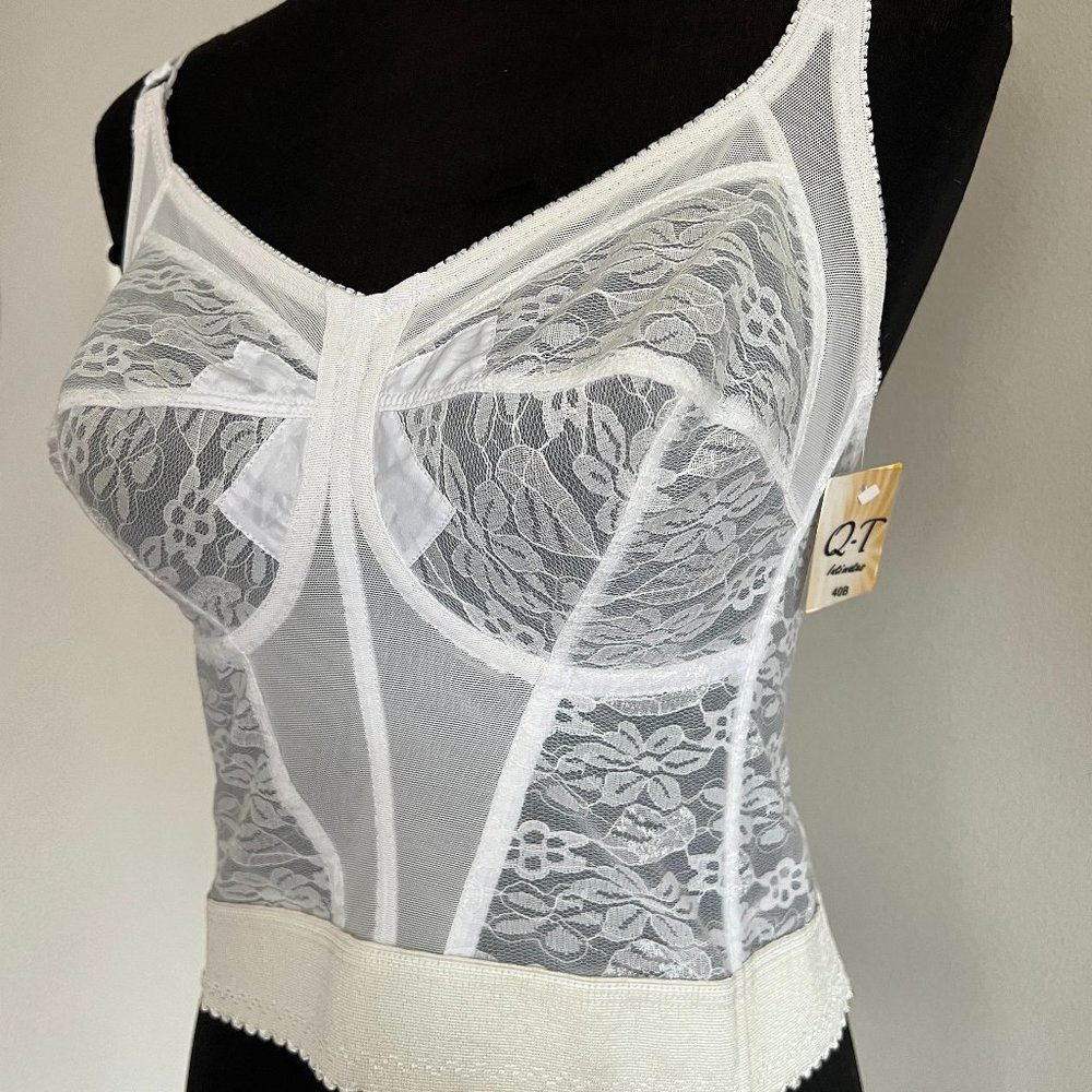 Vintage Q-T Intimates longline Wireless Corset Bra Style 1136 White NWT
